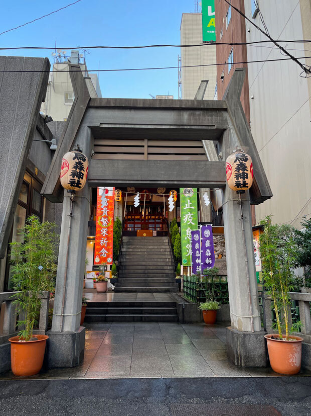 sumomo365_202110_Shinbashi_Karasumori_Shrine_01.jpg